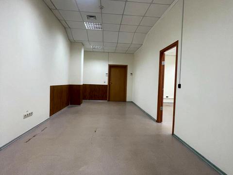 комерційна за адресою Джерельна вул., 38