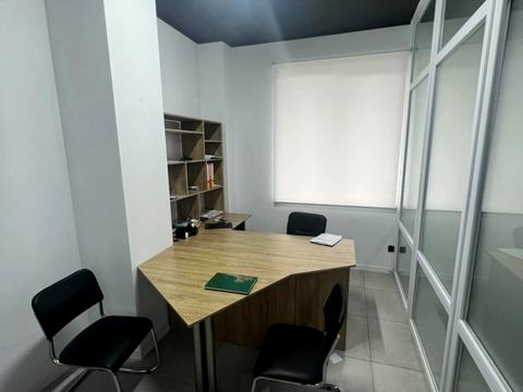 коммерческая по адресу Степана Бандери ул., 1/1