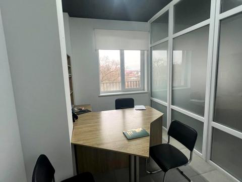 коммерческая по адресу Степана Бандери ул., 1/1