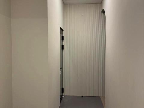 комерційна за адресою Ніни Строкатої вул. (Буніна), 10