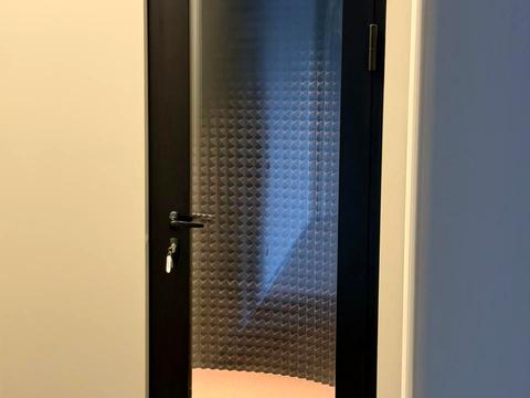 комерційна за адресою Ніни Строкатої вул. (Буніна), 10