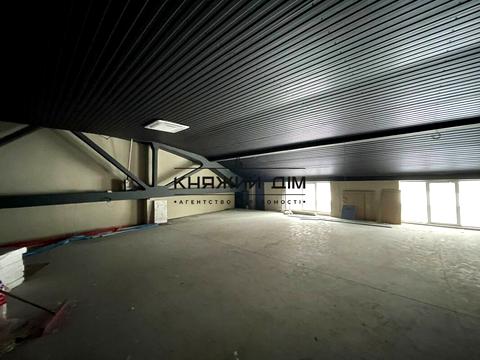 коммерческая по адресу Ивана Дзюбы ул. (Сімʼї Сосніних), 7а