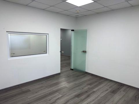 комерційна за адресою Ніни Строкатої вул. (Буніна), 10