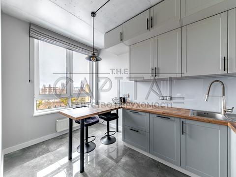 квартира за адресою Салютна вул., 2к2