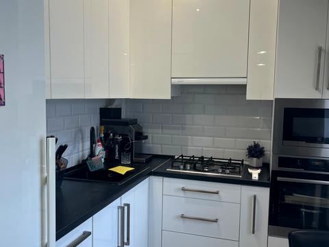 квартира за адресою Перемоги вул., 4