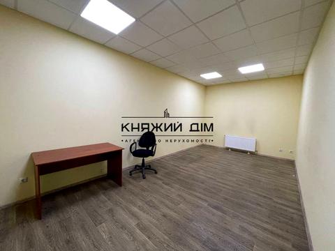 коммерческая по адресу Ивана Дзюбы ул. (Сімʼї Сосніних), 7а