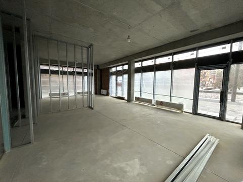 комерційна за адресою Вул.НабережнаПеремоги, 128