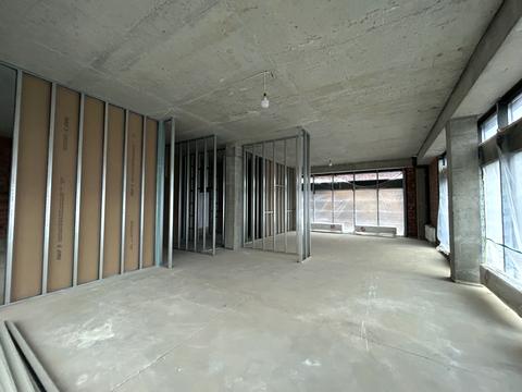 комерційна за адресою Вул.НабережнаПеремоги, 128