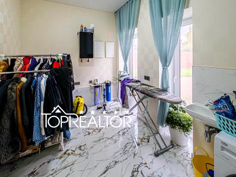 будинок за адресою Максима Рильського вул.