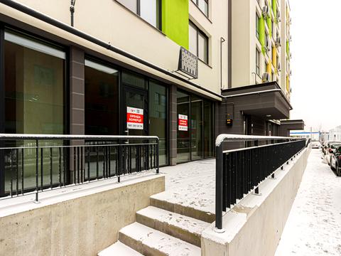 комерційна за адресою Угорська вул., 14