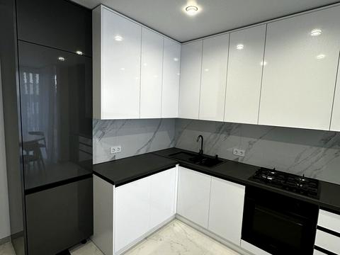 квартира за адресою Степана Бандери вул., 77-Б