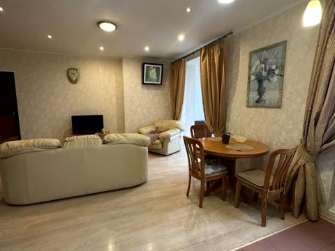 квартира за адресою Зоопаркова вул., 2