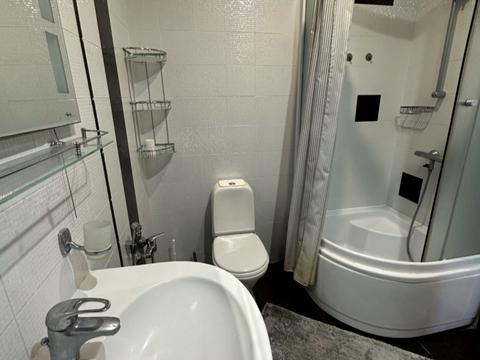 квартира за адресою Зоопаркова вул., 2