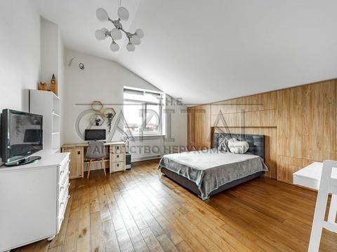 будинок за адресою с. Гатне, Яблунева вул.