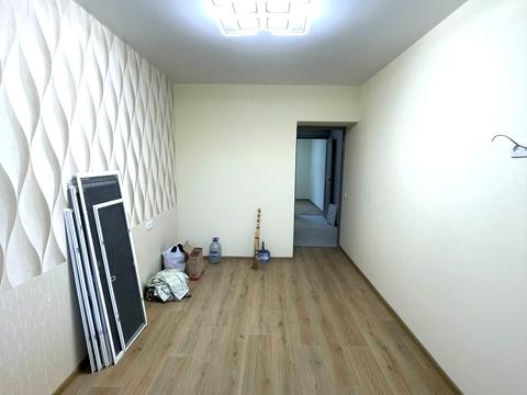 квартира за адресою Космонавтів вул., 144