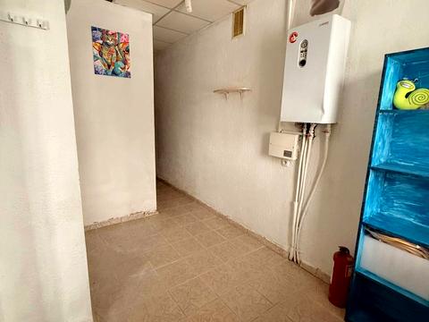 комерційна за адресою Вериківського вул., 23