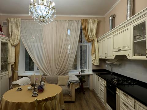 комерційна за адресою Олександра Кониського вул., 60