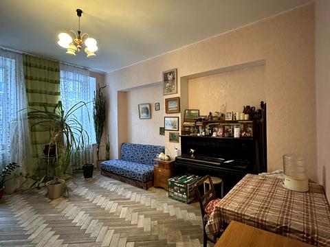 комерційна за адресою Олександра Кониського вул., 60