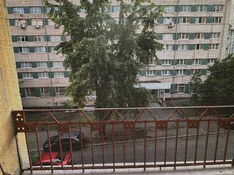 комерційна за адресою Олександра Кониського вул., 60