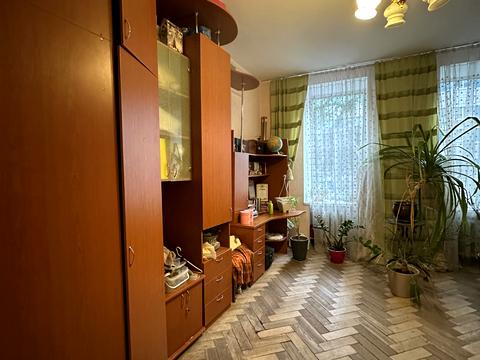 комерційна за адресою Олександра Кониського вул., 60