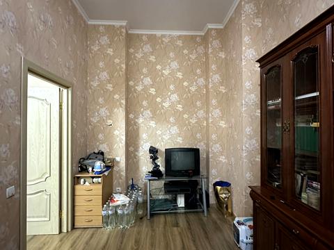 комерційна за адресою Олександра Кониського вул., 60