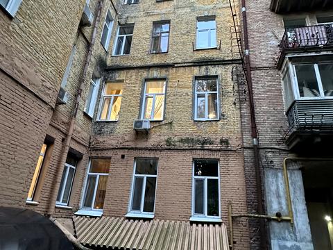 комерційна за адресою Олександра Кониського вул., 60