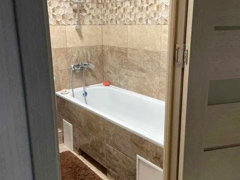 квартира за адресою Софії Русової вул., 5-Б