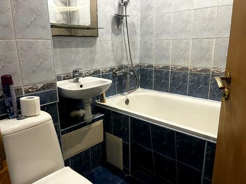 квартира за адресою Леоніда Каденюка просп. (Юрія Гагаріна), 13-А