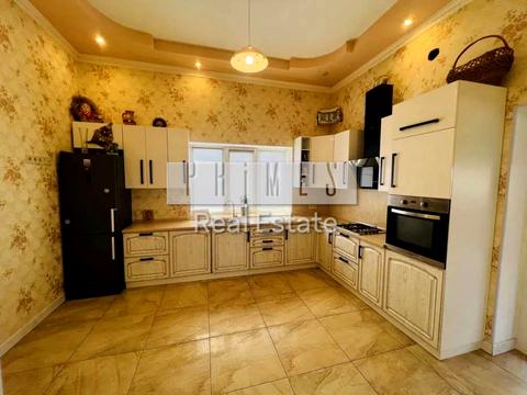 будинок за адресою Розкішна вул.