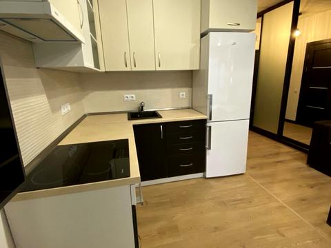 квартира за адресою Регенераторна вул., 4 к6