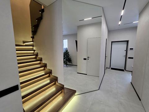 будинок за адресою Райдужна вул., 30