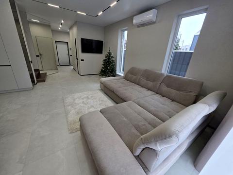 будинок за адресою Райдужна вул., 30