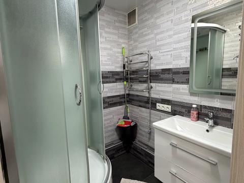 квартира за адресою Запоріжжя, Незалежної України вул. (40 років Радянської України), 2-А