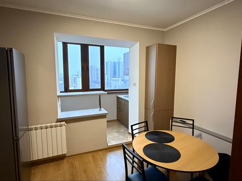 квартира за адресою Київ, Калинова вул., 8