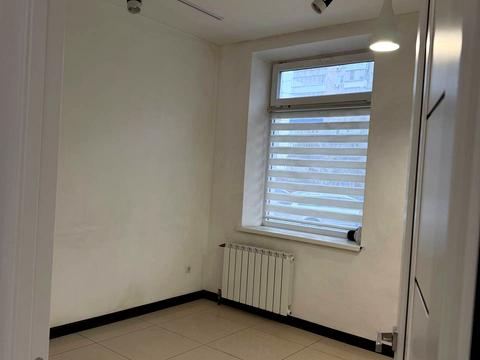 комерційна за адресою Кам'янецький пров., 58