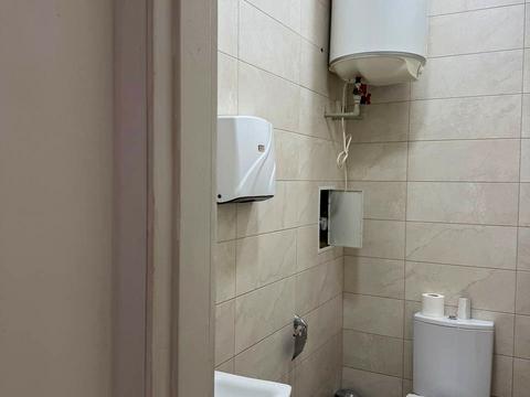 комерційна за адресою Кам'янецький пров., 58