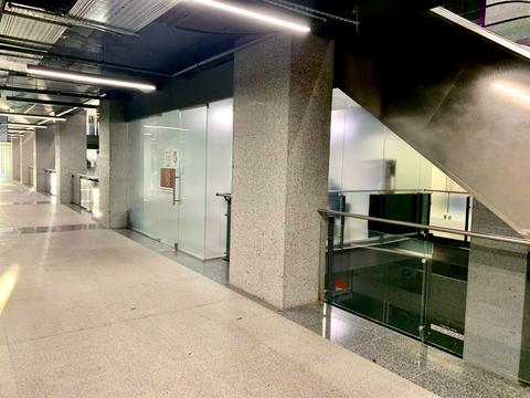 комерційна за адресою Дмитра Яворницького просп. (Карла Маркса), 72-Б