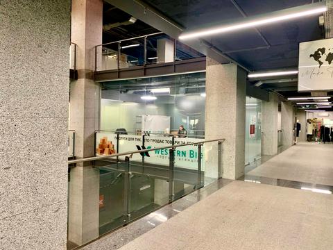 комерційна за адресою Дмитра Яворницького просп. (Карла Маркса), 72-Б