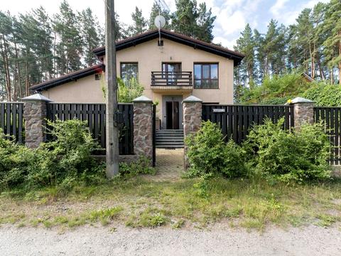 будинок за адресою Лісова