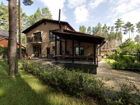 будинок за адресою Лісова