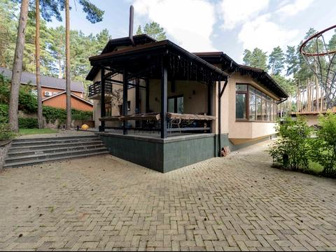 будинок за адресою Лісова