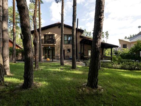 будинок за адресою Лісова