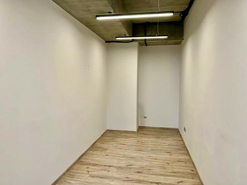 комерційна за адресою Мечникова вул., 19