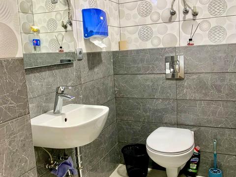 комерційна за адресою Мечникова вул., 19