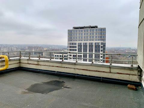 комерційна за адресою Мечникова вул., 19