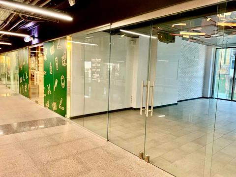 комерційна за адресою Дніпро, Дмитра Яворницького просп. (Карла Маркса), 72-Б