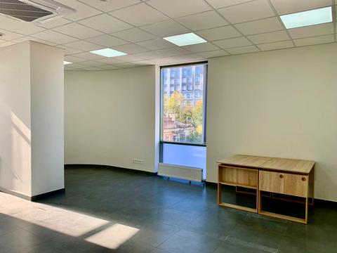 комерційна за адресою Дніпро, Мечникова вул., 19