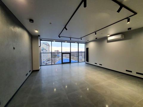 комерційна за адресою Надрічна вул., 2а