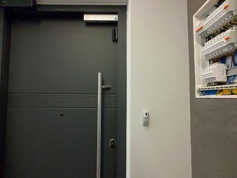 комерційна за адресою Надрічна вул., 2а