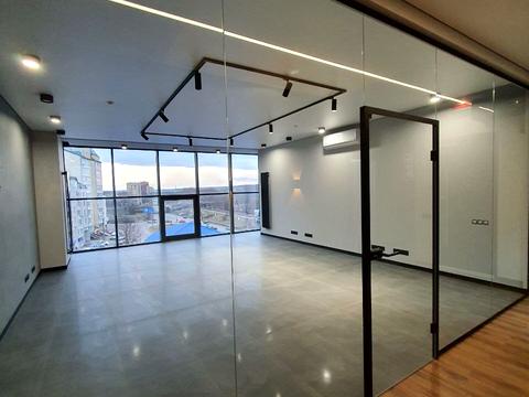 комерційна за адресою Надрічна вул., 2а